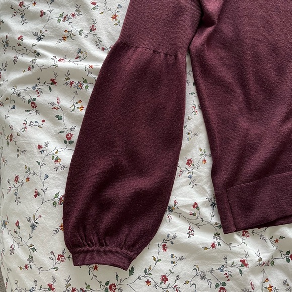 Club Monaco Balloon Sleeve Top - Picture 2 of 5